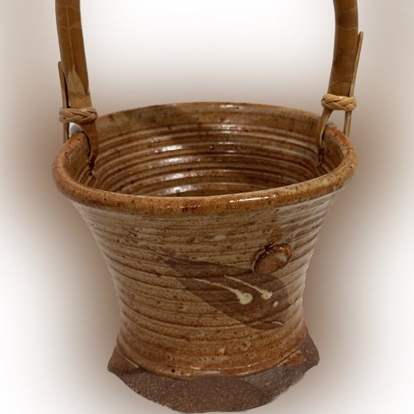 Vintage Studio Pottery Vessel Ikebana Bamboo Handle Signed (00499) - Picture 2 of 15